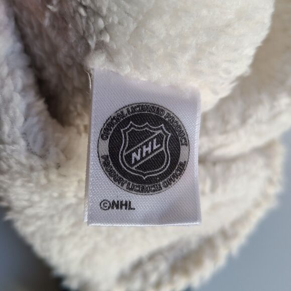 San Jose Sharks NHL Zephyr Adult Black Beanie w/ Tassels Winter Hat Beanie NWT - Picture 7 of 10